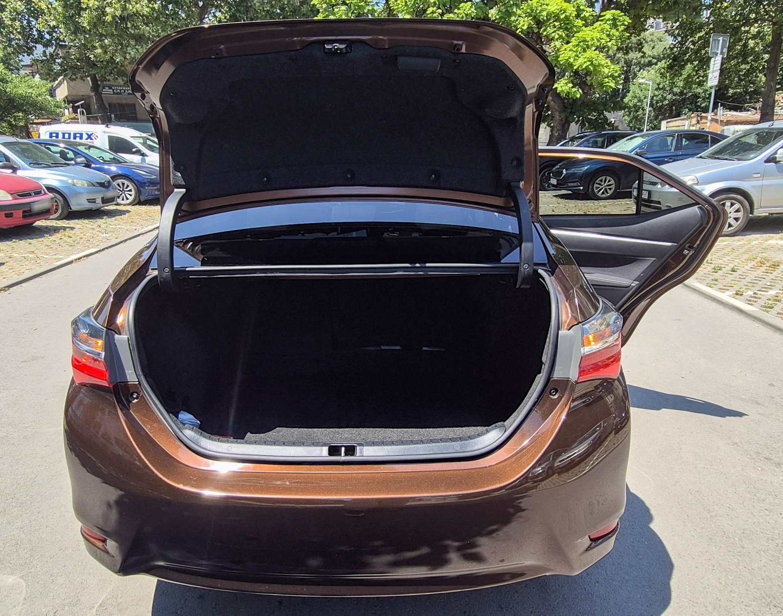 Toyota Corolla 50th Anniversary Edition | Mobile.bg � ����������� 11
