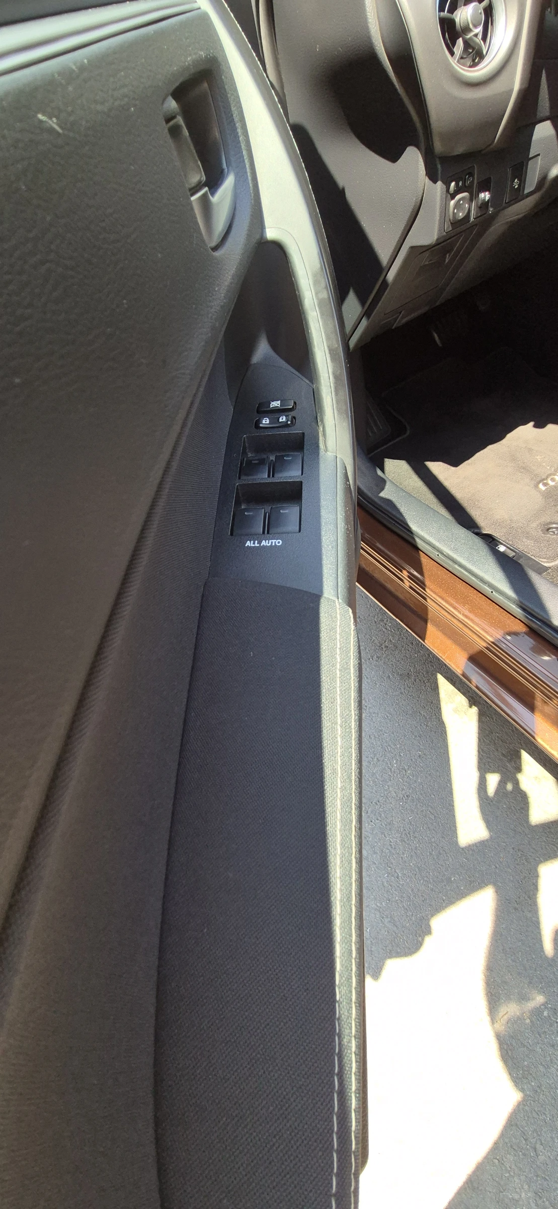 Toyota Corolla 50th Anniversary Edition | Mobile.bg � ����������� 7