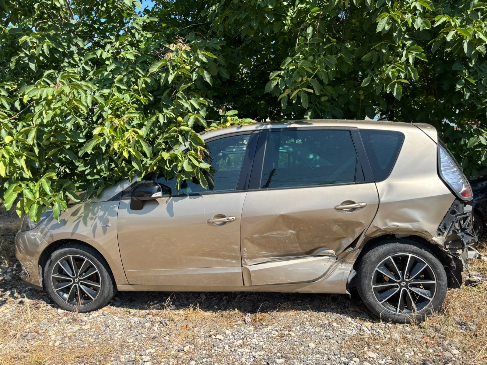 Renault Scenic 1.6 dCi (130kc) start & stop  | Mobile.bg � ����������� 6