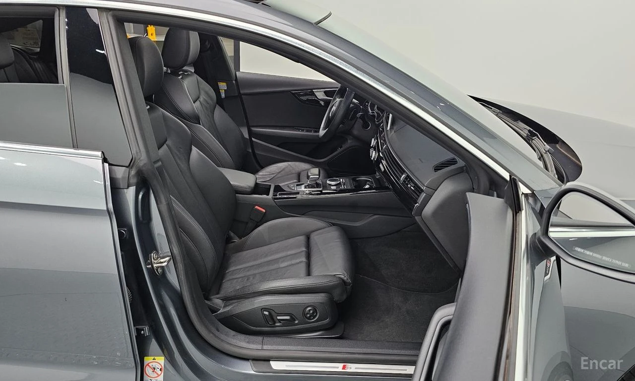 Audi A5 PREMIUM* DISTRONIC* HEAD UP* КАМЕРА* КРАЙНА ЦЕНА, снимка 9 - Автомобили и джипове - 55514327