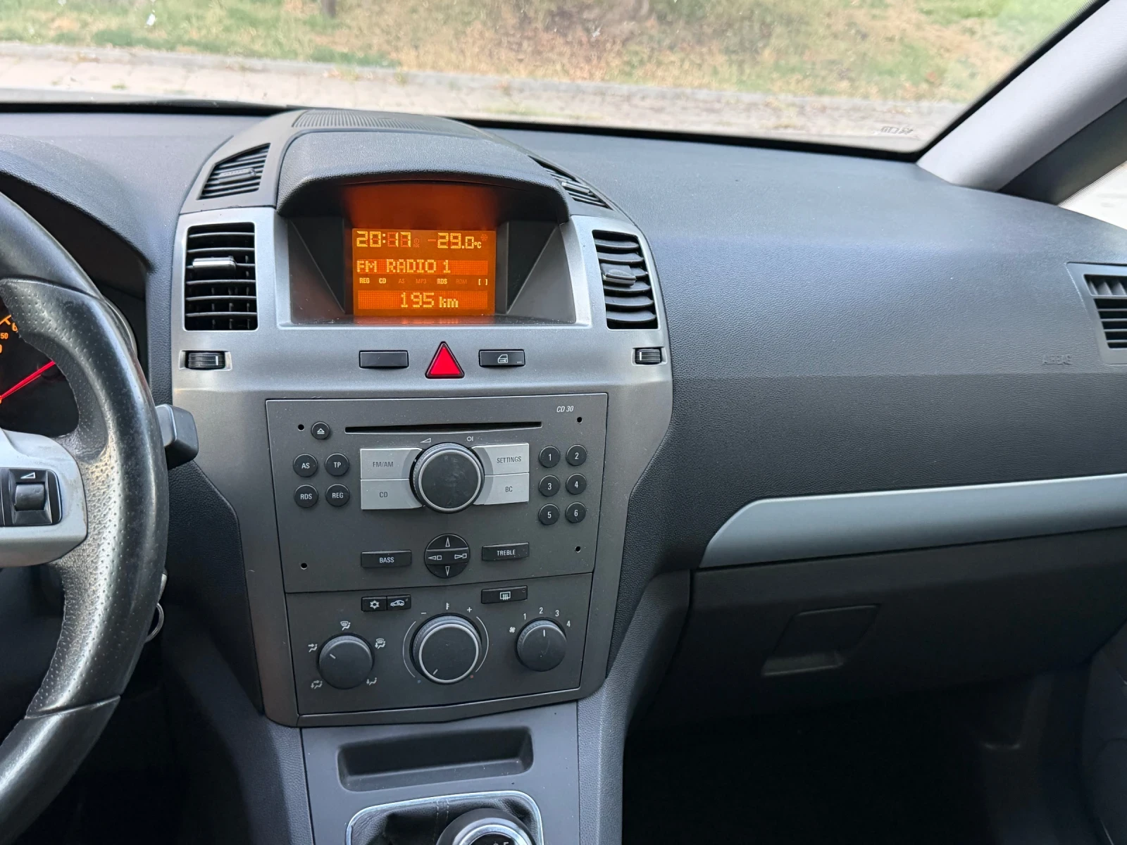 Opel Zafira, снимка 3 - Автомобили и джипове - 55592597