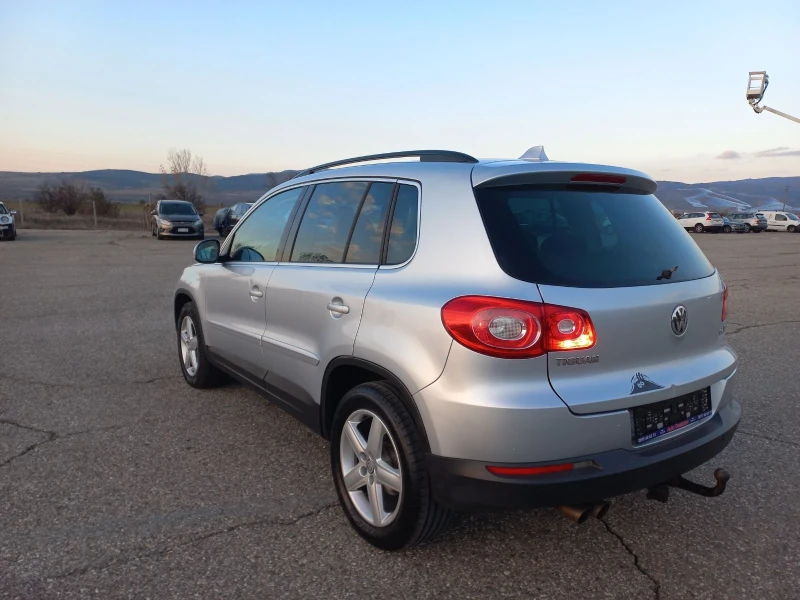 VW Tiguan 2.0TDI 4X4, снимка 7 - Автомобили и джипове - 47916670