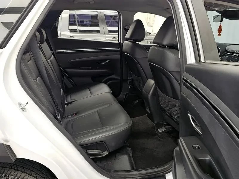 Hyundai Tucson, снимка 12 - Автомобили и джипове - 56727416