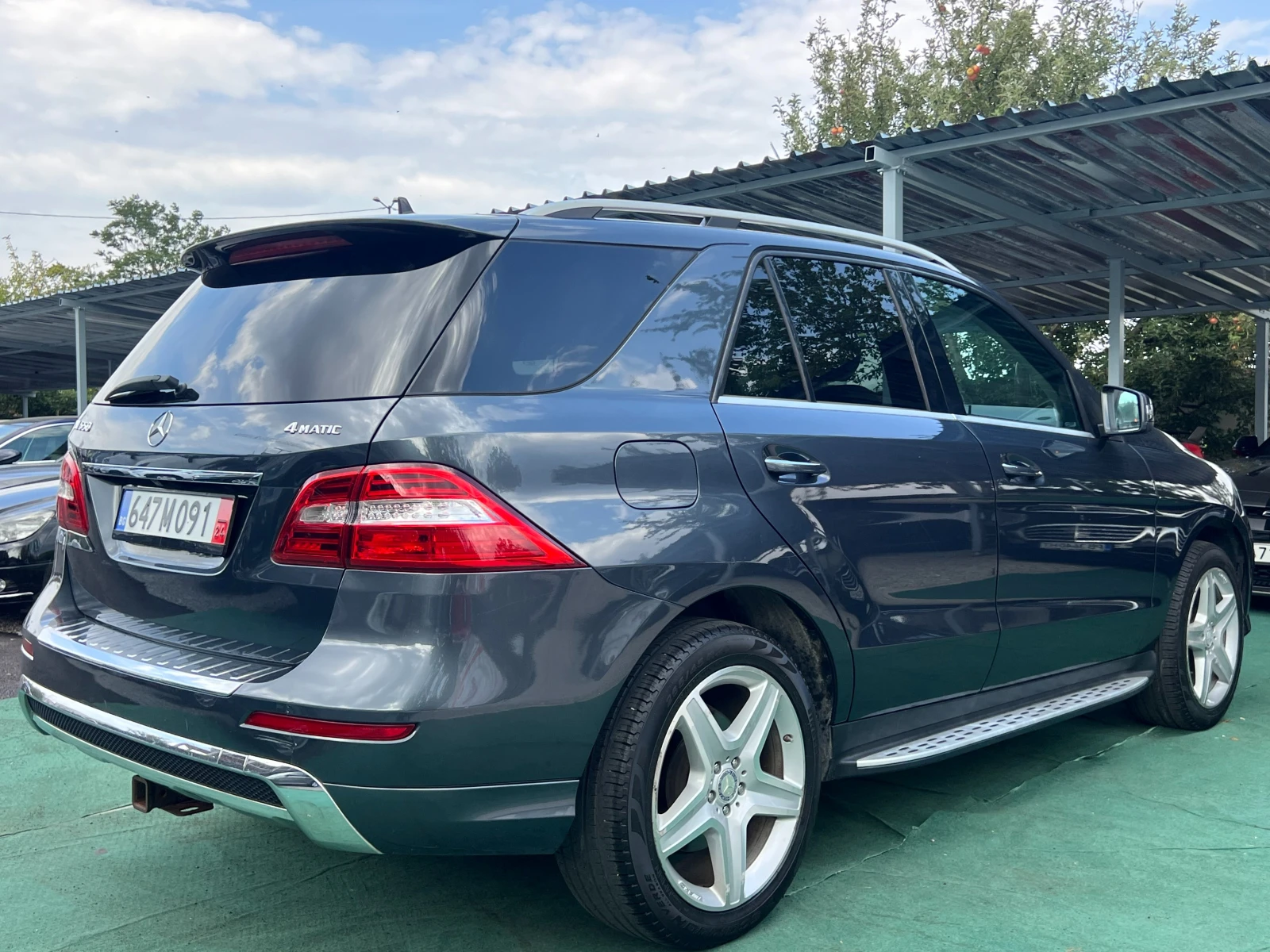 Mercedes-Benz ML 500 550 4MATIC - изображение 4