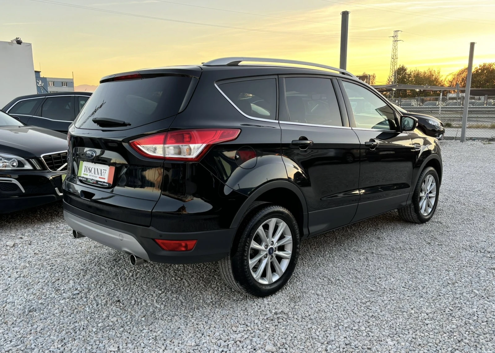 Ford Kuga 2.0tdci* 4х4* Кожа* Панорама* Euro 6B - изображение 4