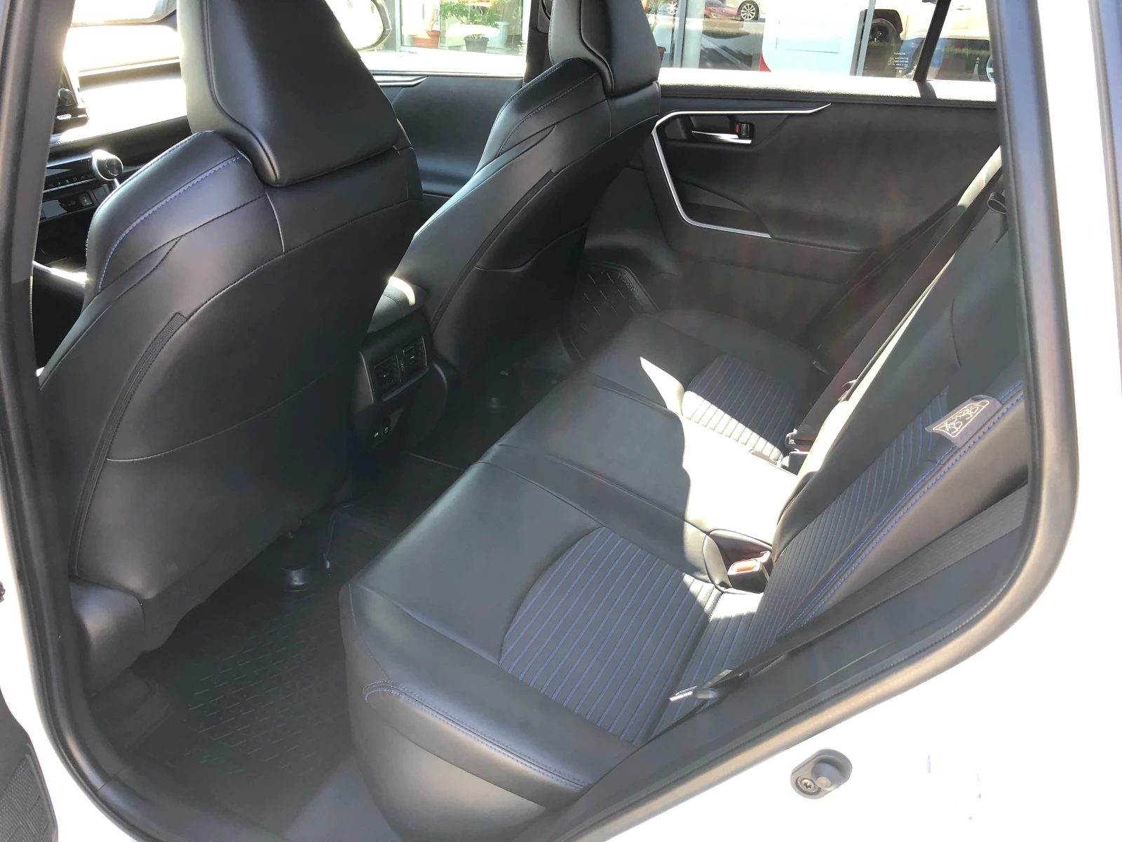 Toyota Rav4 2.5 HEV Style AWD | Mobile.bg   13