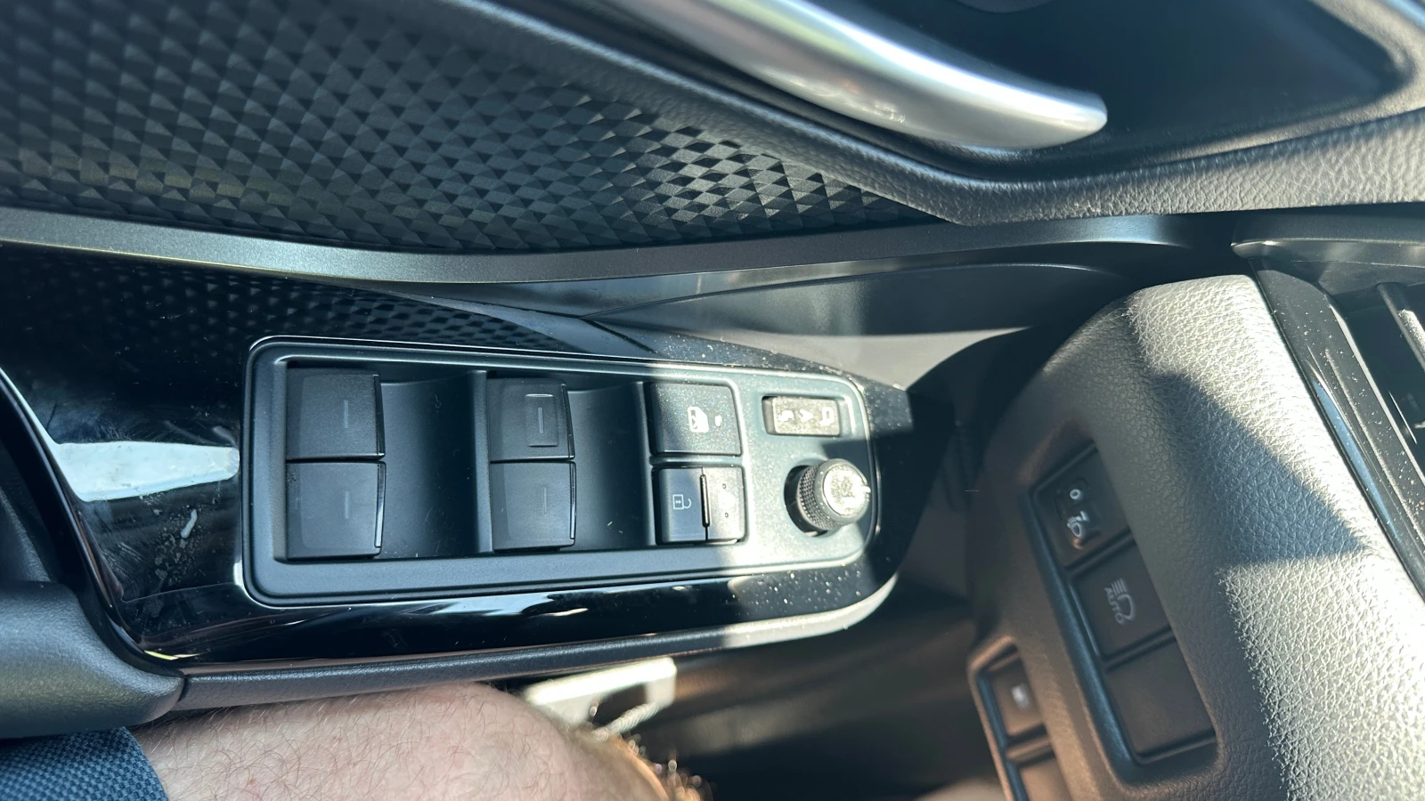 Toyota C-HR 2.0 Hybrid, Club Facelift, Гаранция | Mobile.bg — изображение 15