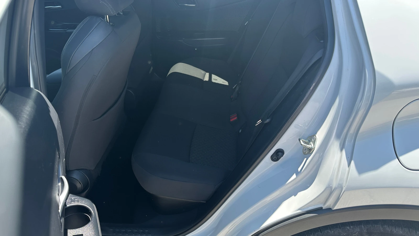 Toyota C-HR 2.0 Hybrid, Club Facelift, Гаранция - изображение 9