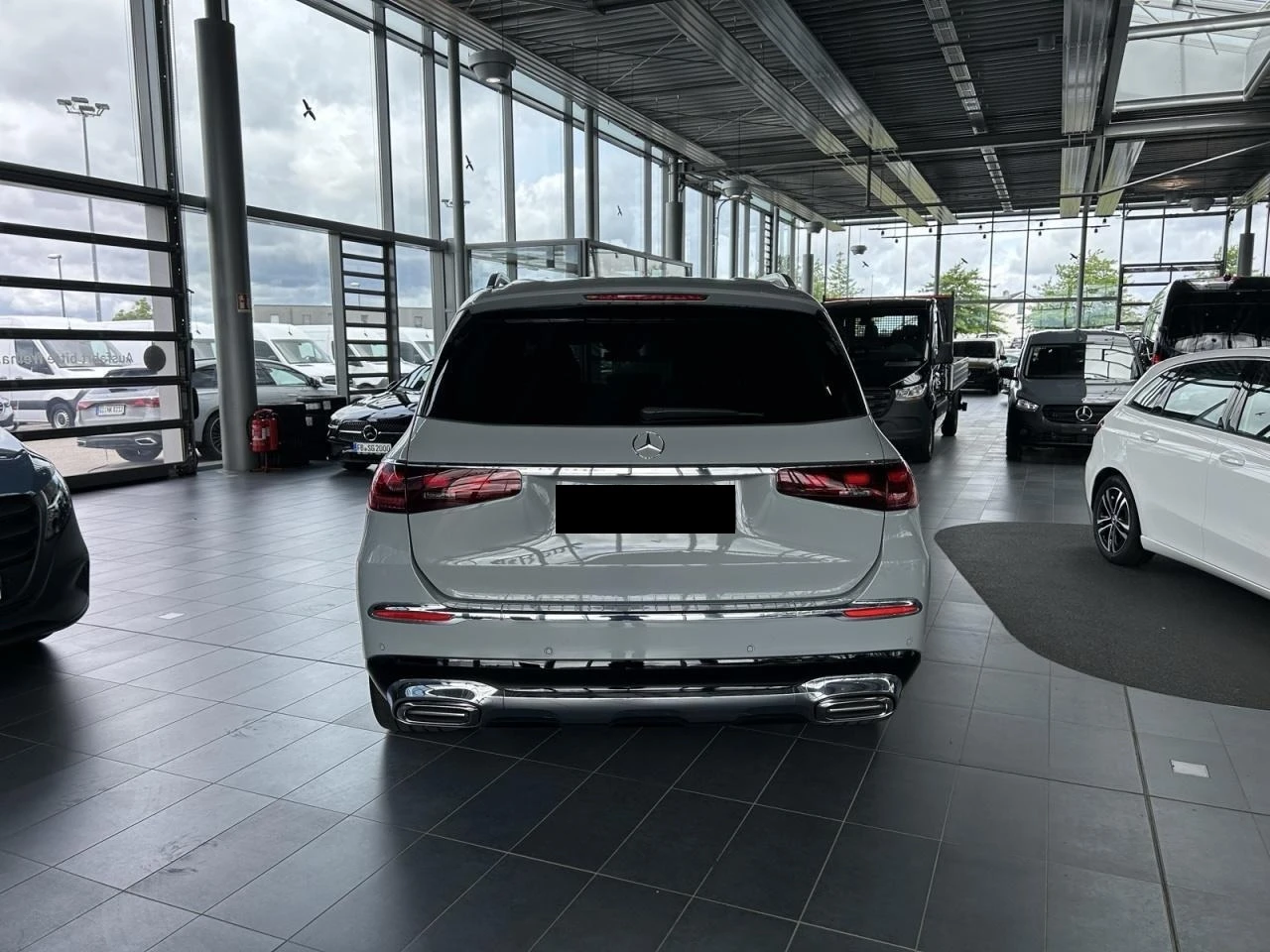Mercedes-Benz GLS 600 MAYBACH/FACELIFT/EXCLUSIV/BURM/MANUFAKTUR/TV/23/ - изображение 5