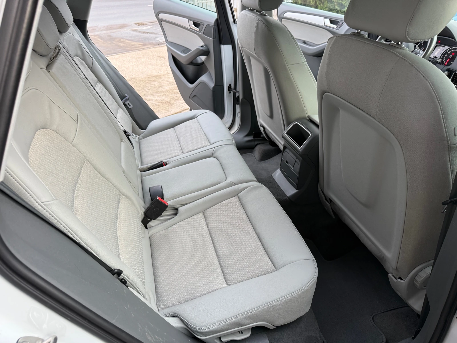 Audi Q5 2.0TDI 190�.� Qauttro | Mobile.bg � ����������� 12