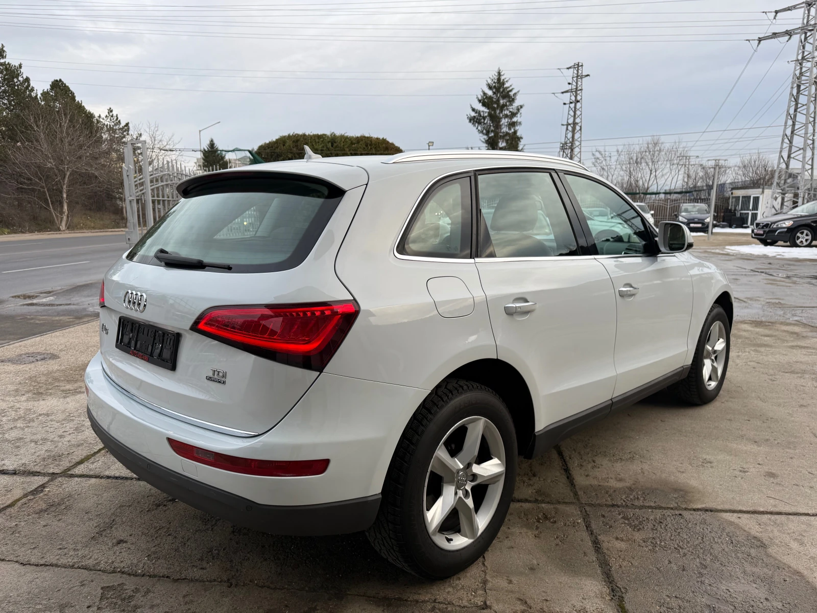 Audi Q5 2.0TDI 190к.с Qauttro - изображение 5