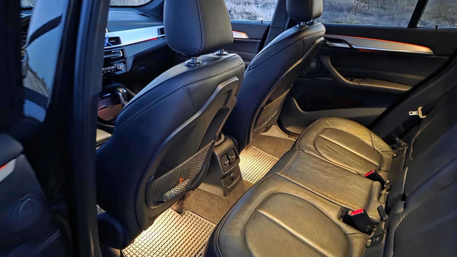 BMW X1, снимка 13 - Автомобили и джипове - 53760786