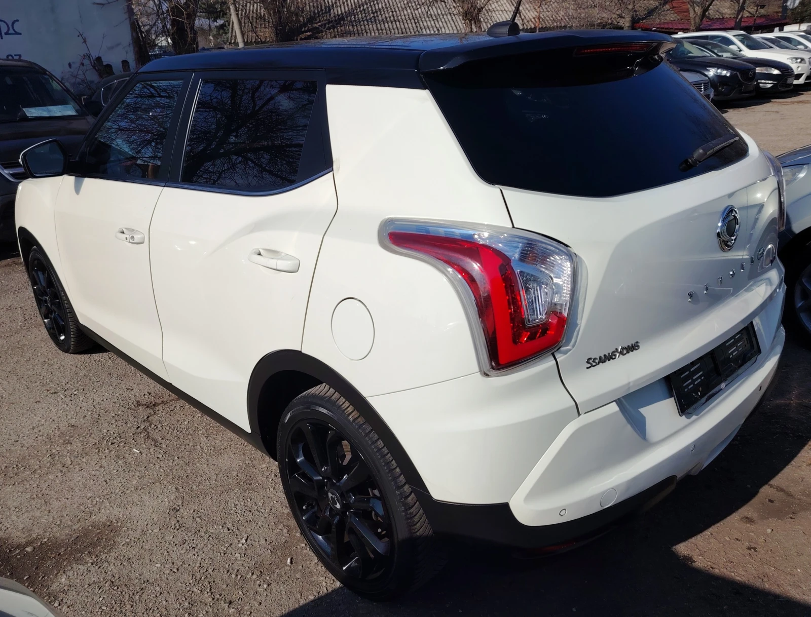 SsangYong Tivoli 1.6EXD-i/LIMITED/ФУЛ Екстри/ТОП състояние - изображение 9