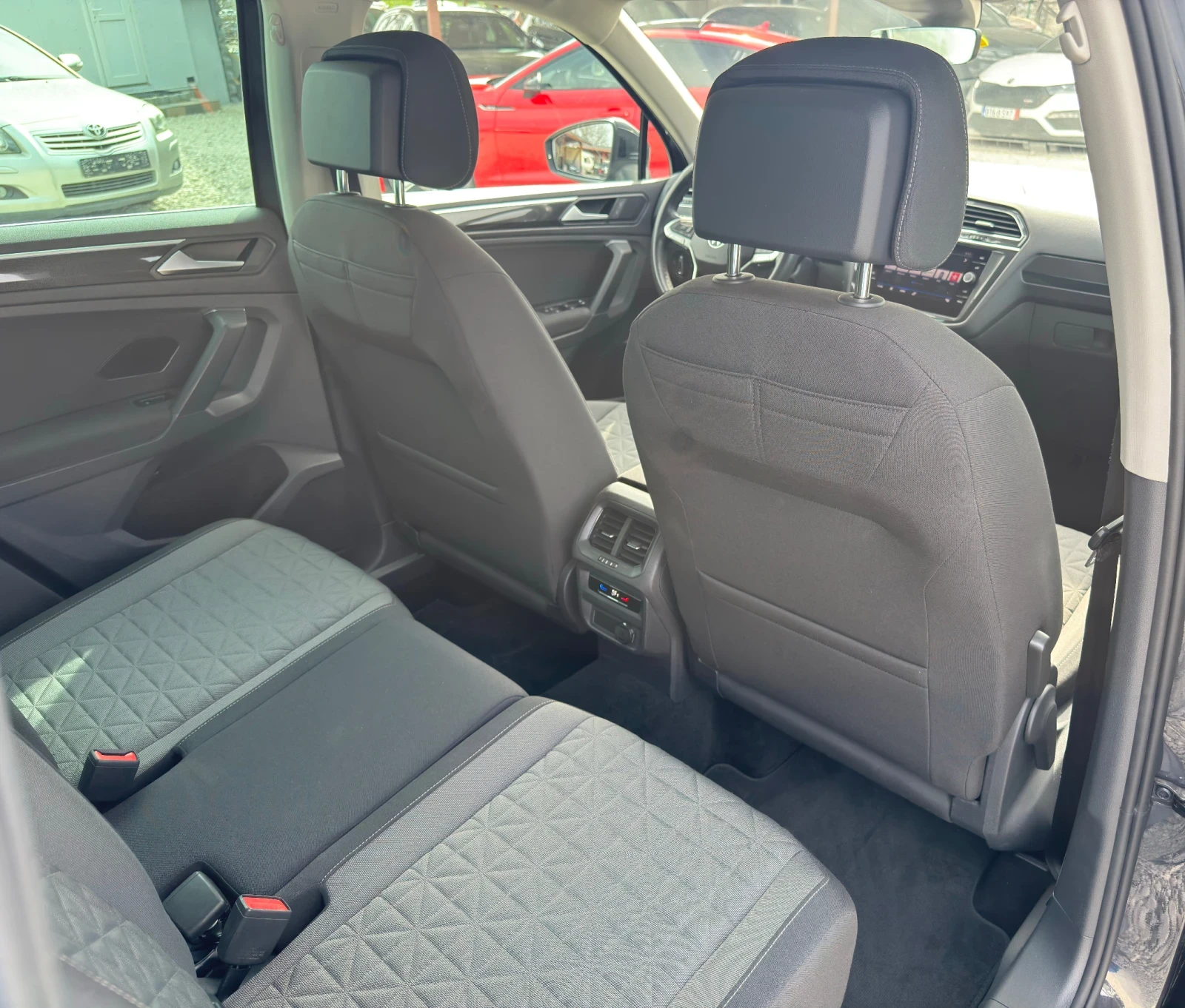 VW Tiguan 2.0TDI* 73 000��* ������ ��* 2023�.* ACC* FULL*  | Mobile.bg � ����������� 12