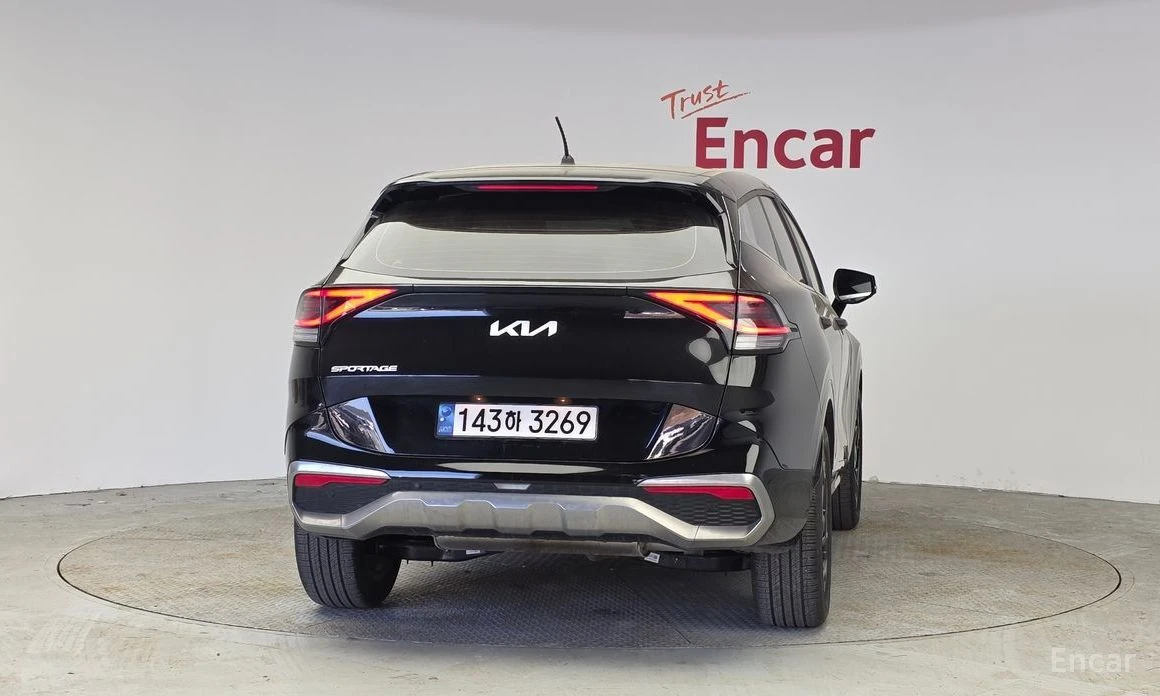 Kia Sportage, снимка 4 - Автомобили и джипове - 54372415