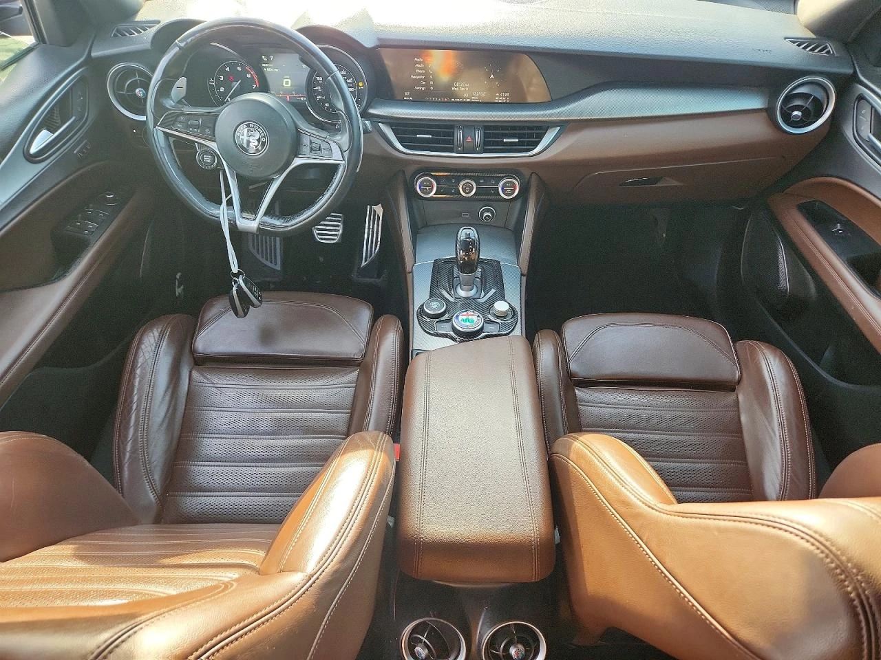 Alfa Romeo Stelvio 2.0l Ti Sport, снимка 8 - Автомобили и джипове - 54713400