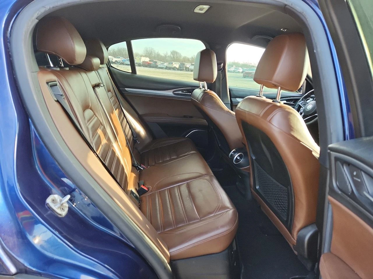Alfa Romeo Stelvio 2.0l Ti Sport, снимка 11 - Автомобили и джипове - 54713400