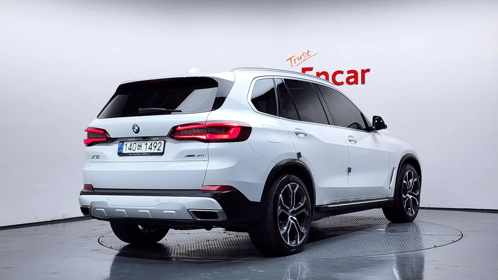 BMW X5 xDrive40i* ЛЮК* HUD* 360* KEYLESS* КРАЙНА ЦЕНА, снимка 2 - Автомобили и джипове - 55243568