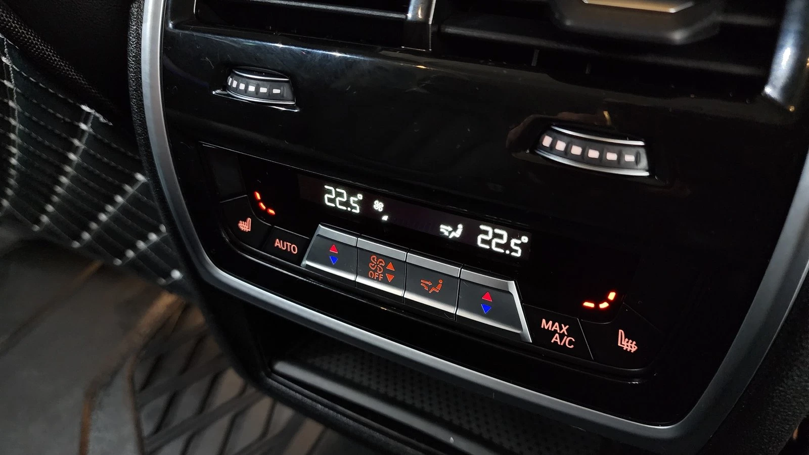 BMW X5 xDrive40i* ЛЮК* HUD* 360* KEYLESS* КРАЙНА ЦЕНА, снимка 16 - Автомобили и джипове - 55243568