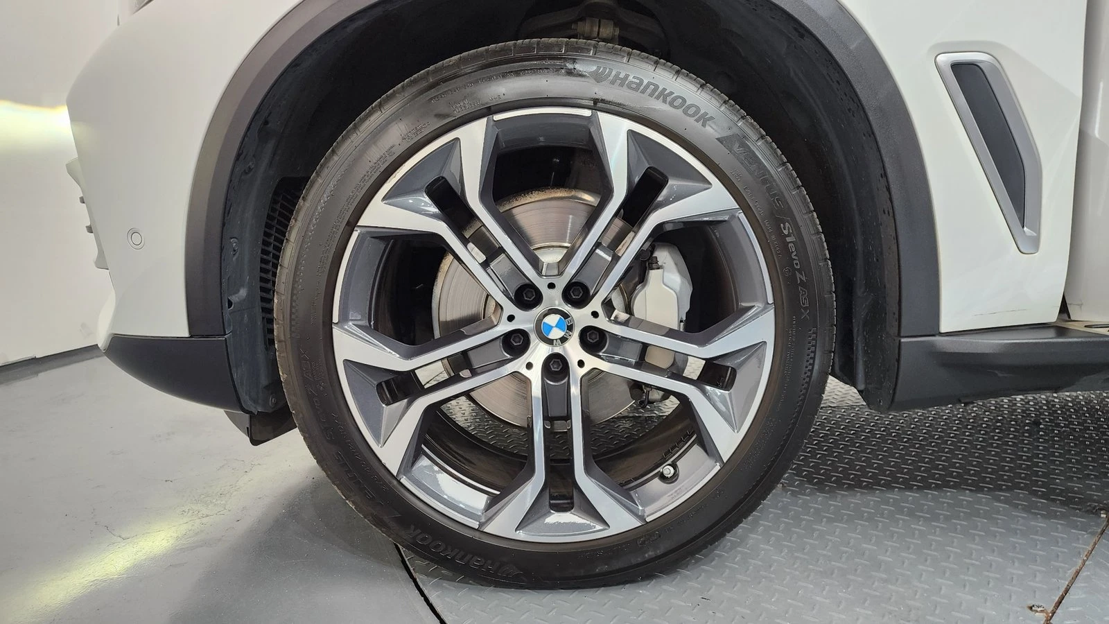 BMW X5 xDrive40i* ЛЮК* HUD* 360* KEYLESS* КРАЙНА ЦЕНА, снимка 5 - Автомобили и джипове - 55243568
