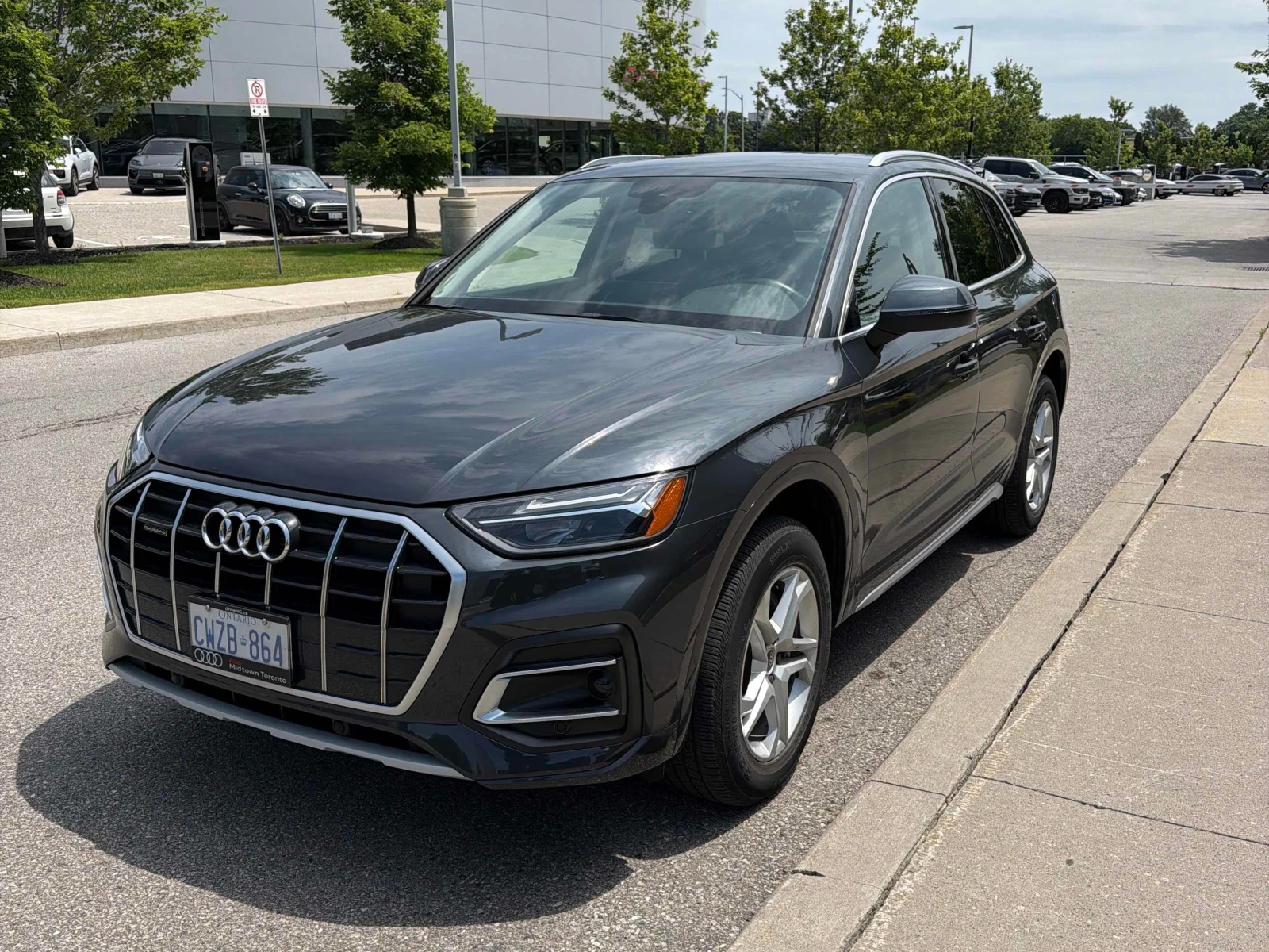 Audi Q5 Komfort / CAMERA / CARFAX / АВТОКРЕДИТ 