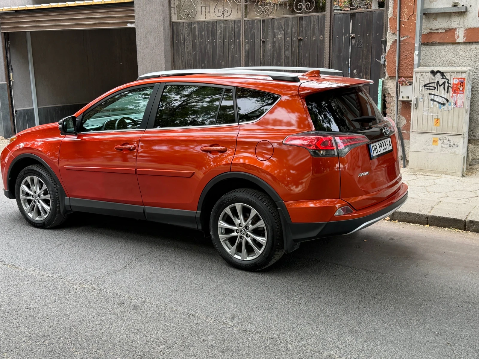 Toyota Rav4 Sport edition 88 000km, снимка 3 - Автомобили и джипове - 55873551