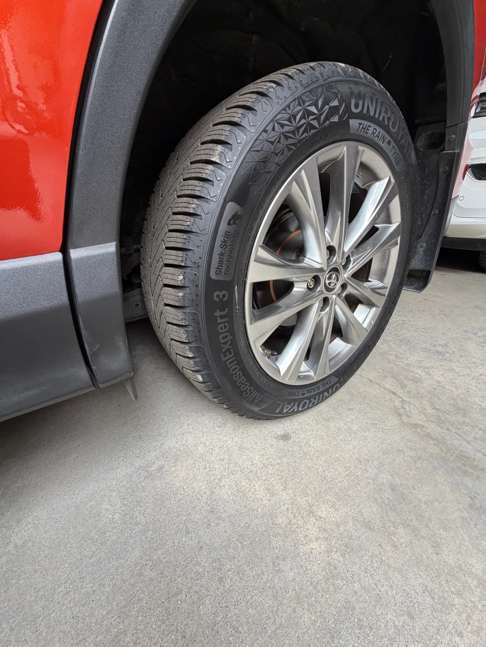 Toyota Rav4 Sport edition 88 000km, снимка 11 - Автомобили и джипове - 55873551
