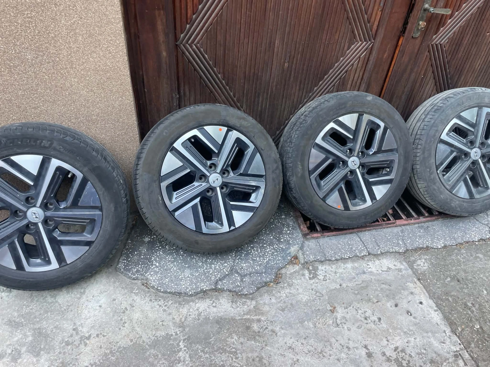 Hyundai Kona 64 KW, снимка 6 - Автомобили и джипове - 56205340