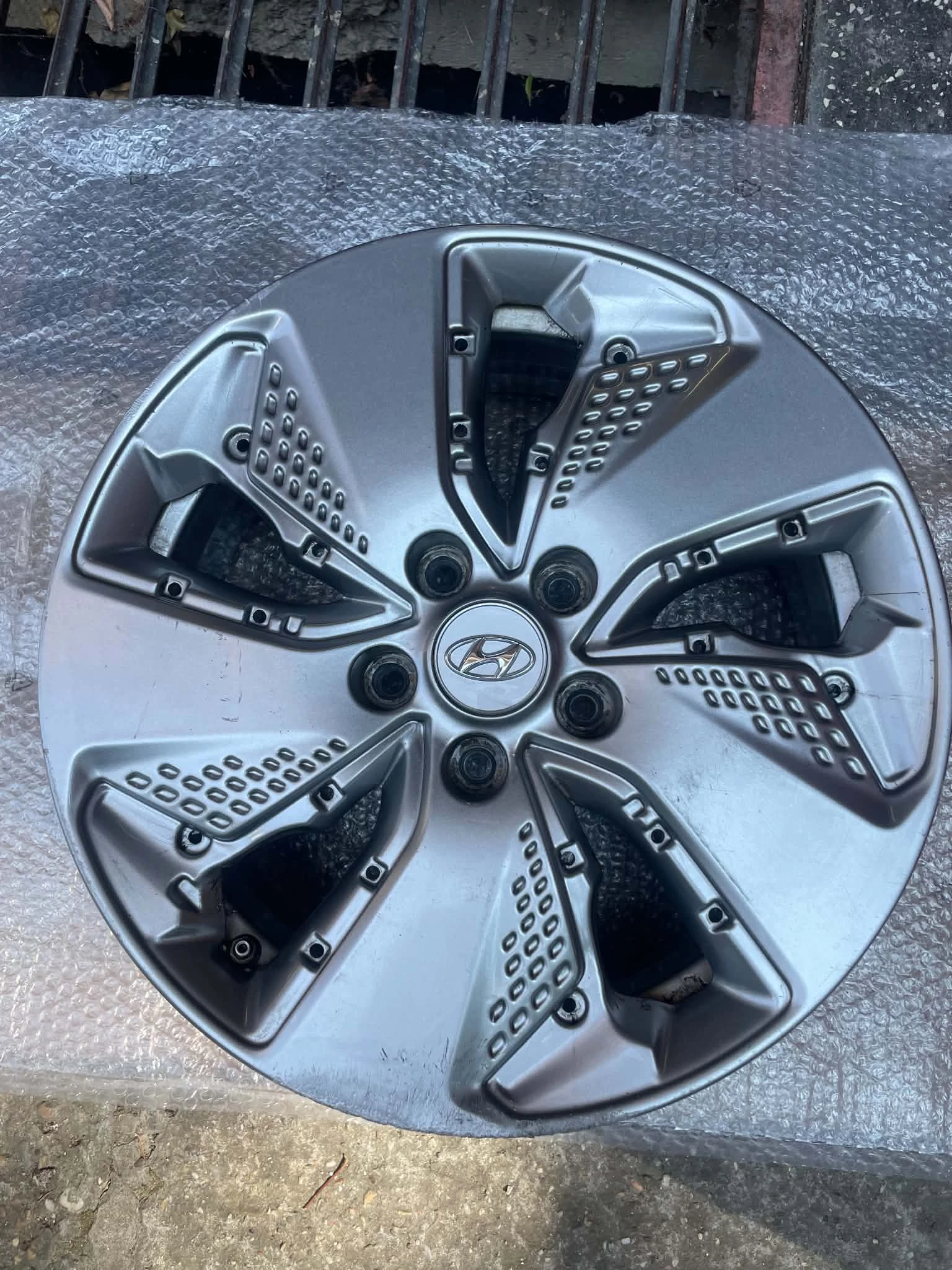 Hyundai Kona 64 KW, снимка 9 - Автомобили и джипове - 56205340