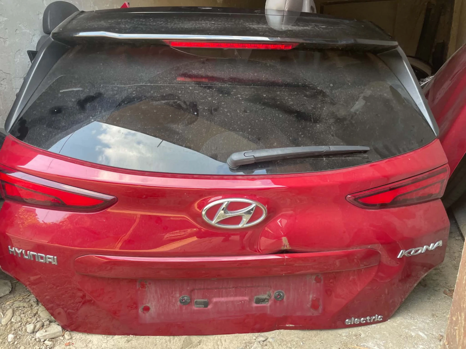 Hyundai Kona 64 KW, снимка 3 - Автомобили и джипове - 56205340