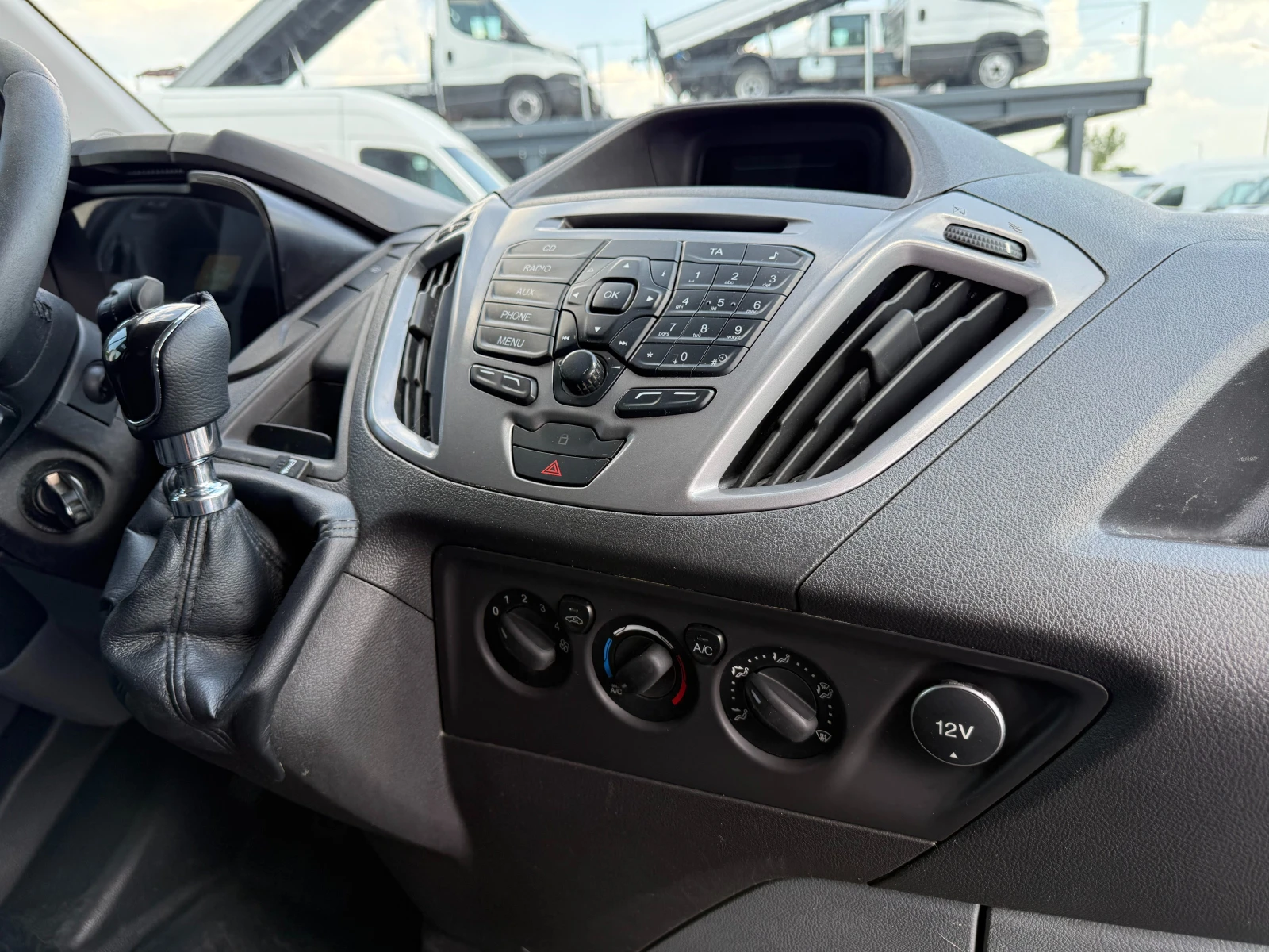 Ford Transit Custom 2.2TDCI Климатик L1H1 Euro 5, снимка 10 - Бусове и автобуси - 55102976