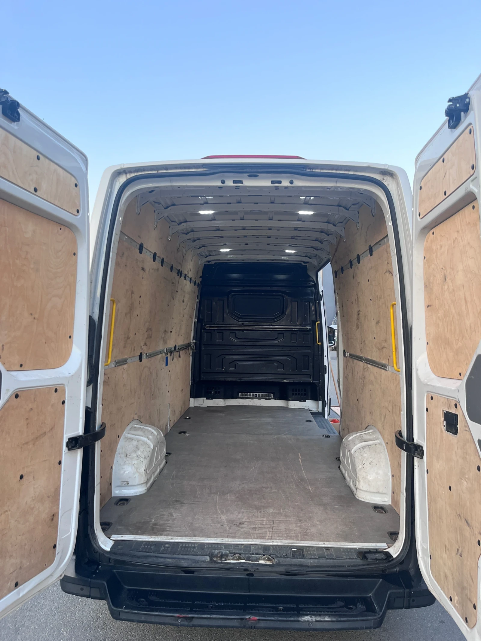 Man TGE 3.140 TGE MAXI , снимка 9 - Бусове и автобуси - 55179831