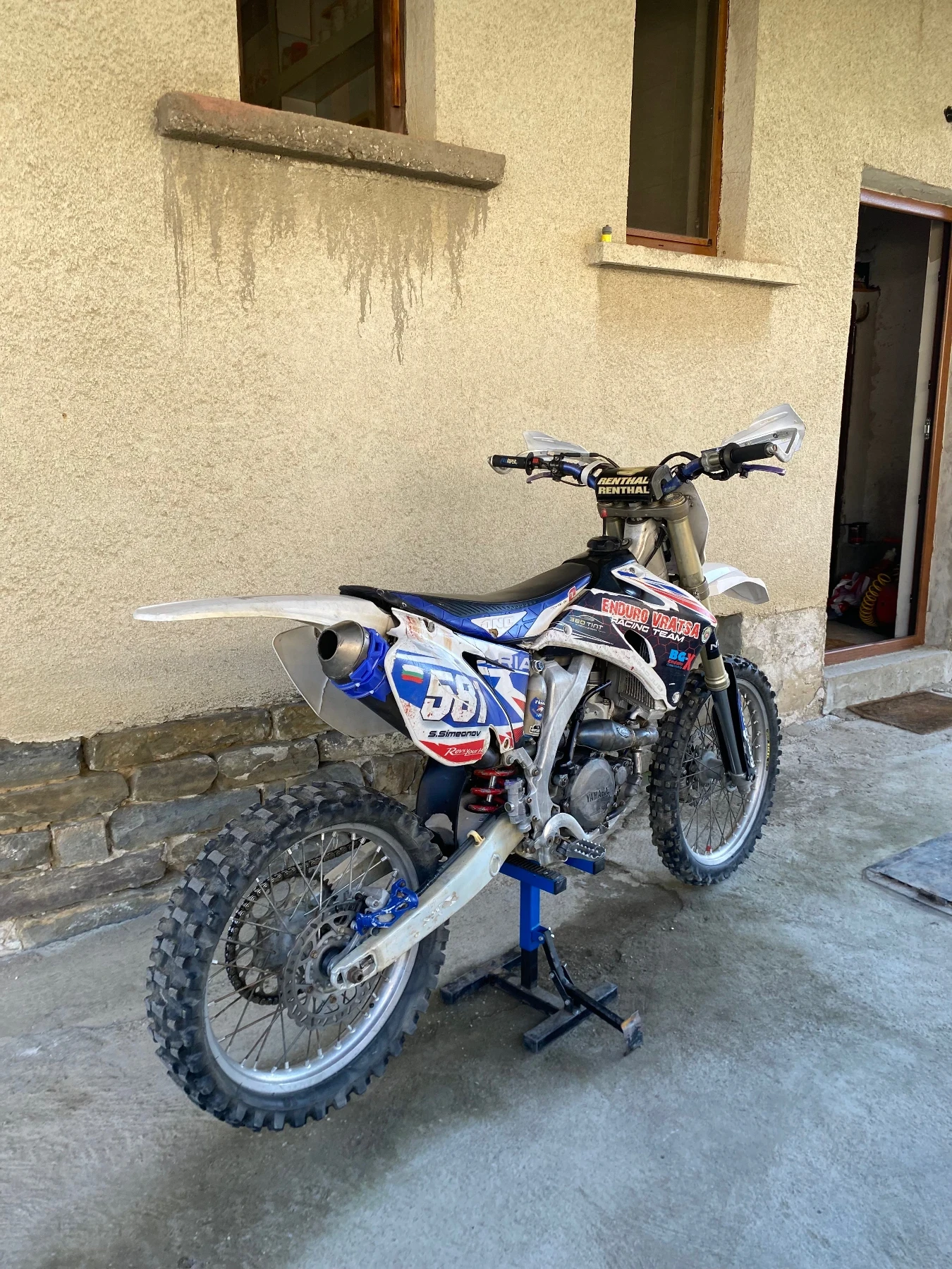 Yamaha Yzf