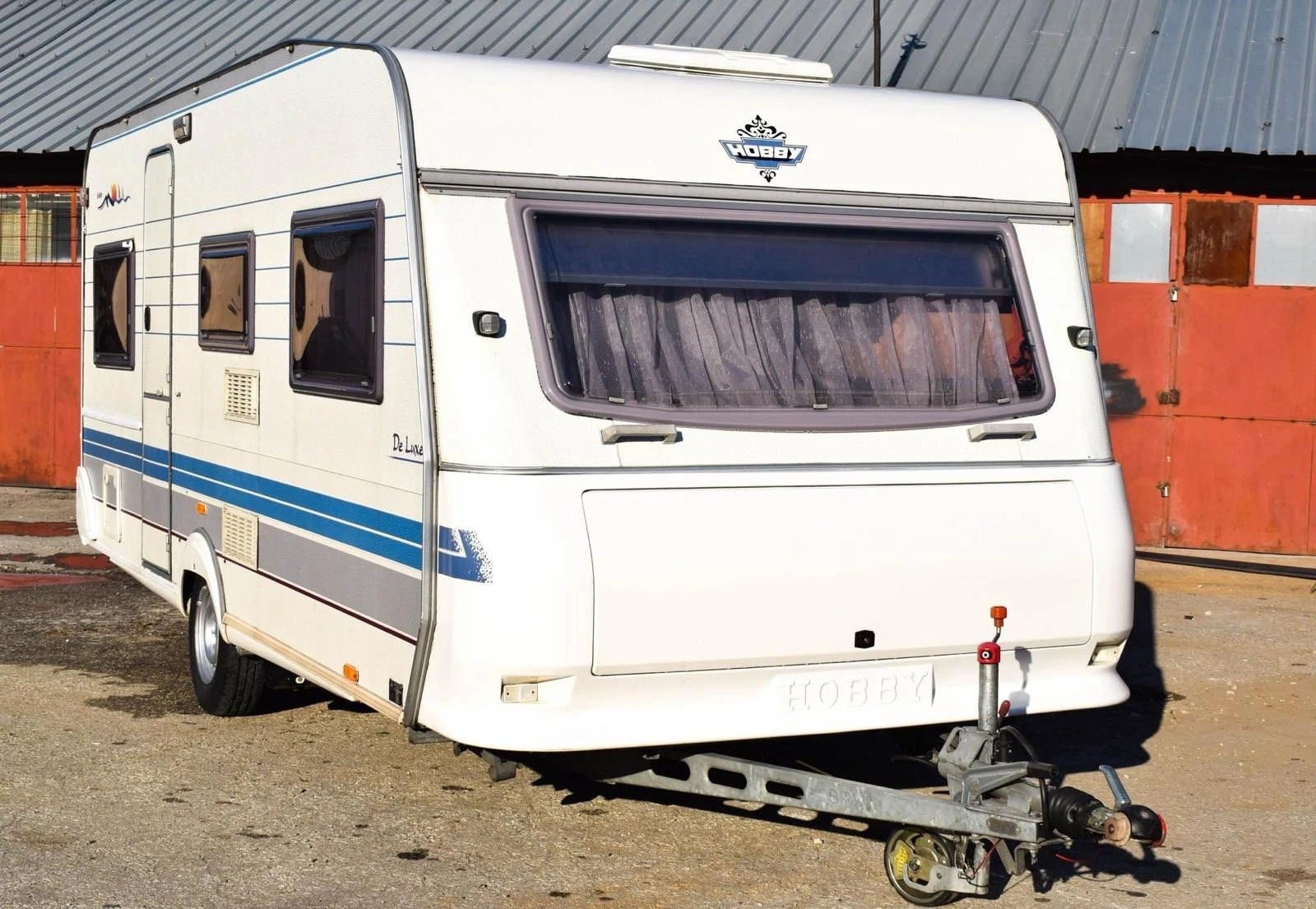 Каравана Hobby De Luxe Easy 495 - изображение 4