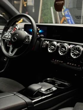 Mercedes-Benz CLA 250, снимка 9