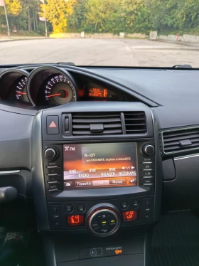 Toyota Verso 1.6-132 ГАЗ Панорама, снимка 12