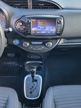 Toyota Yaris 1.5 HYBRID / Nardo Grey /  | Mobile.bg    14