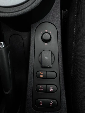 Seat Leon 1.8 - 10800 лв. / 5521.95 € - 49327082 10