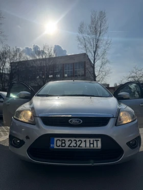 ����� �� �������� �� Ford Focus  Titanium 1.6 ������/���  CarPlay/Android Auto
