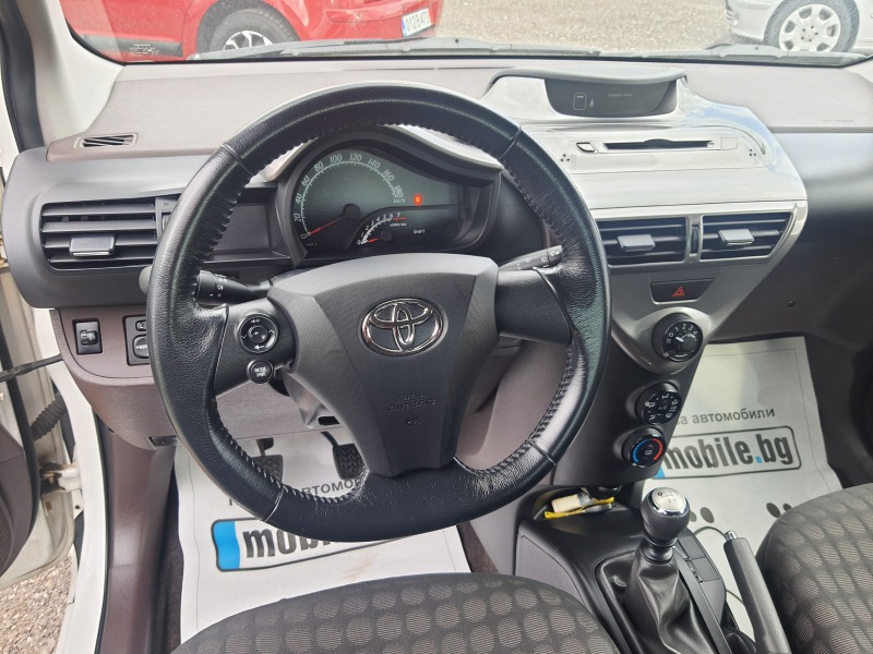 Toyota IQ, снимка 11 - Автомобили и джипове - 40116332