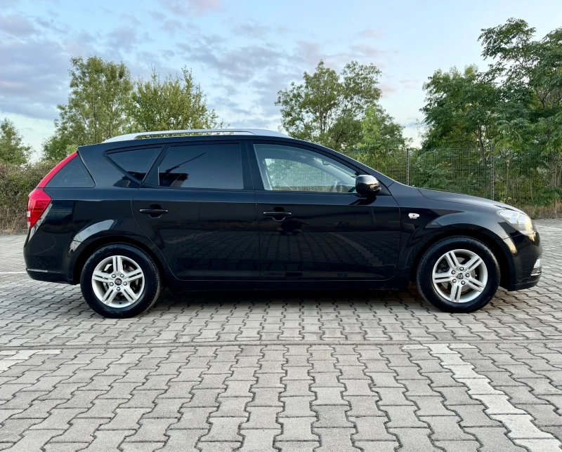 Kia Ceed 1.6i - ТОП СЪСТОЯНИЕ -, снимка 6 - Автомобили и джипове - 47175653