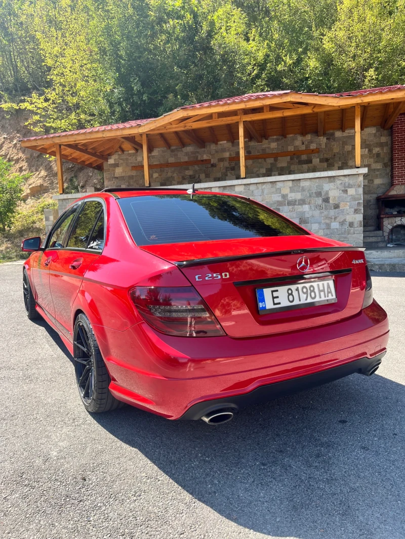 Mercedes-Benz C 250, снимка 5 - Автомобили и джипове - 51624653