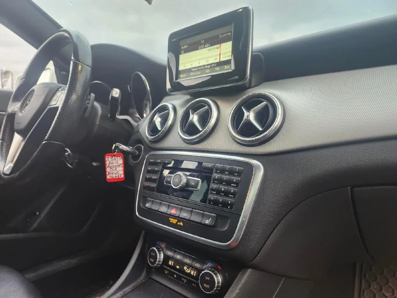 Mercedes-Benz CLA 250 4MATIC, снимка 6 - Автомобили и джипове - 52747574