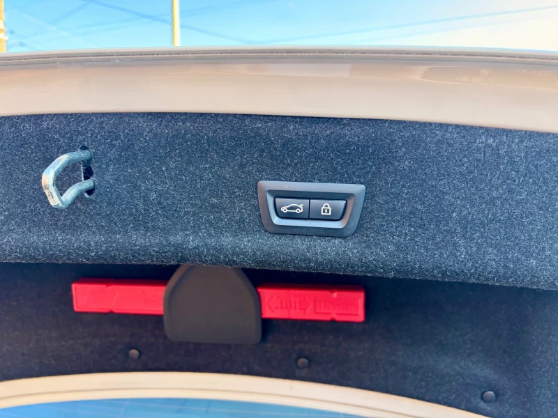 BMW 320, снимка 16 - Автомобили и джипове - 52867924