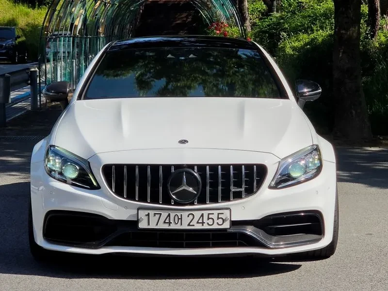 Mercedes-Benz C 63 AMG W205 C63 S Amg Coupe, снимка 2 - Автомобили и джипове - 55022328