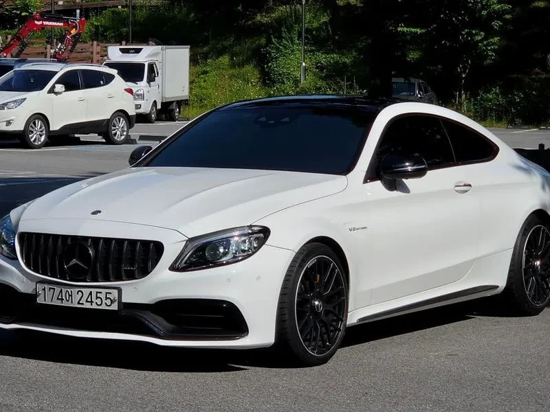 Mercedes-Benz C 63 AMG W205 C63 S Amg Coupe, снимка 3 - Автомобили и джипове - 55022328