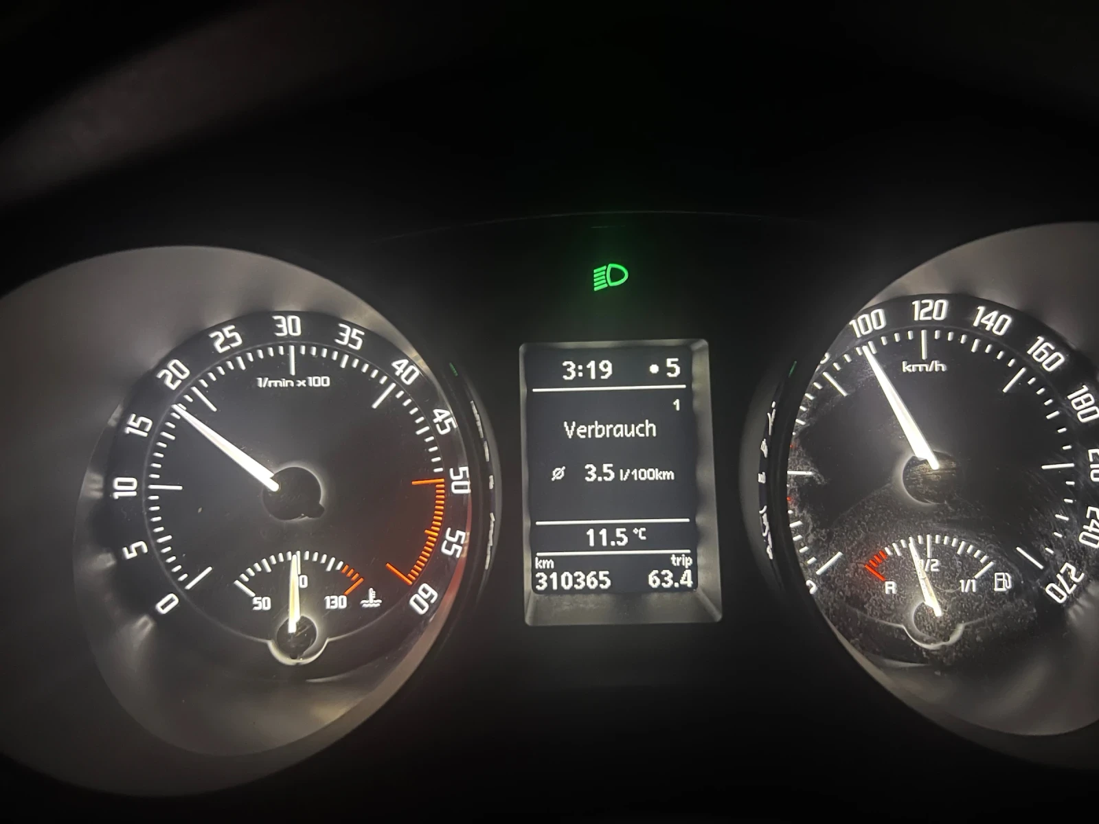 Skoda Superb  - изображение 8