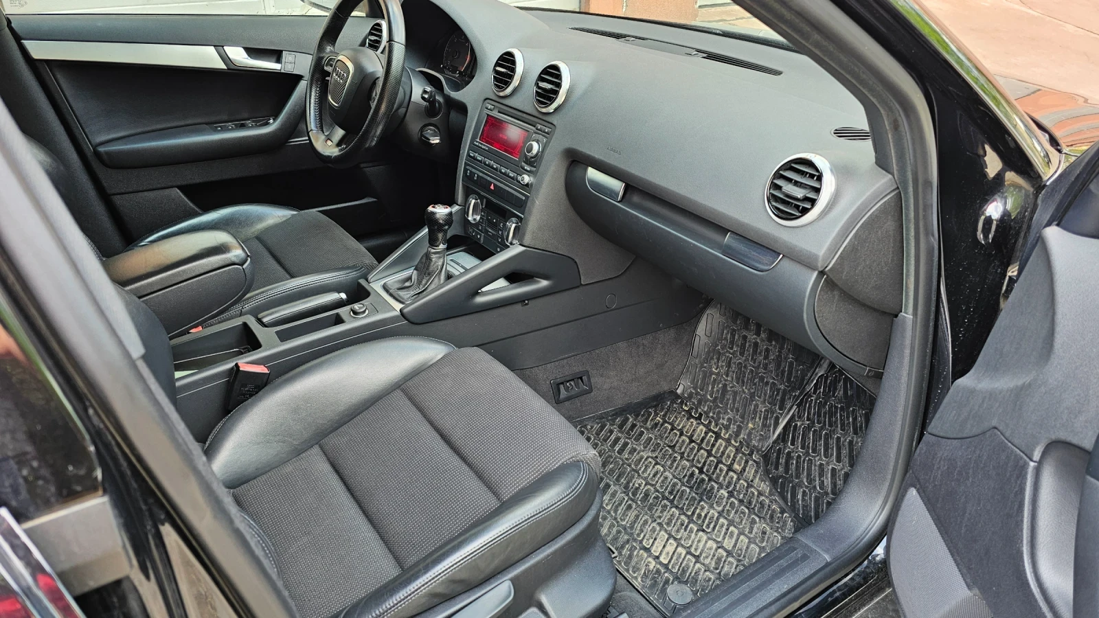 Audi A3 2.0TDI 140к.с. S-Line - изображение 10