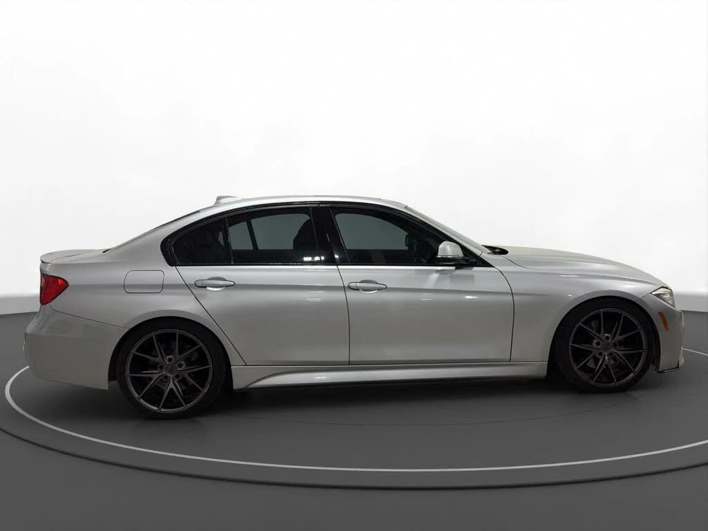 BMW 335 I * M-Package* * HeadUp* * AвтоКредит (ЦЕНА ДО БГ) - изображение 3