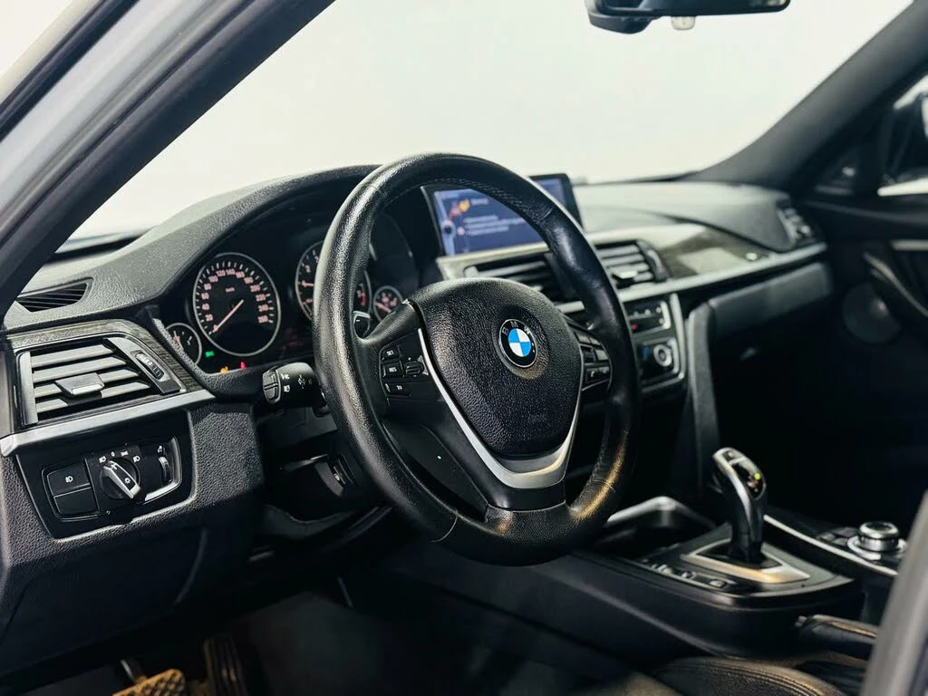 BMW 335 I * M-Package* * HeadUp* * AвтоКредит (ЦЕНА ДО БГ) - изображение 8
